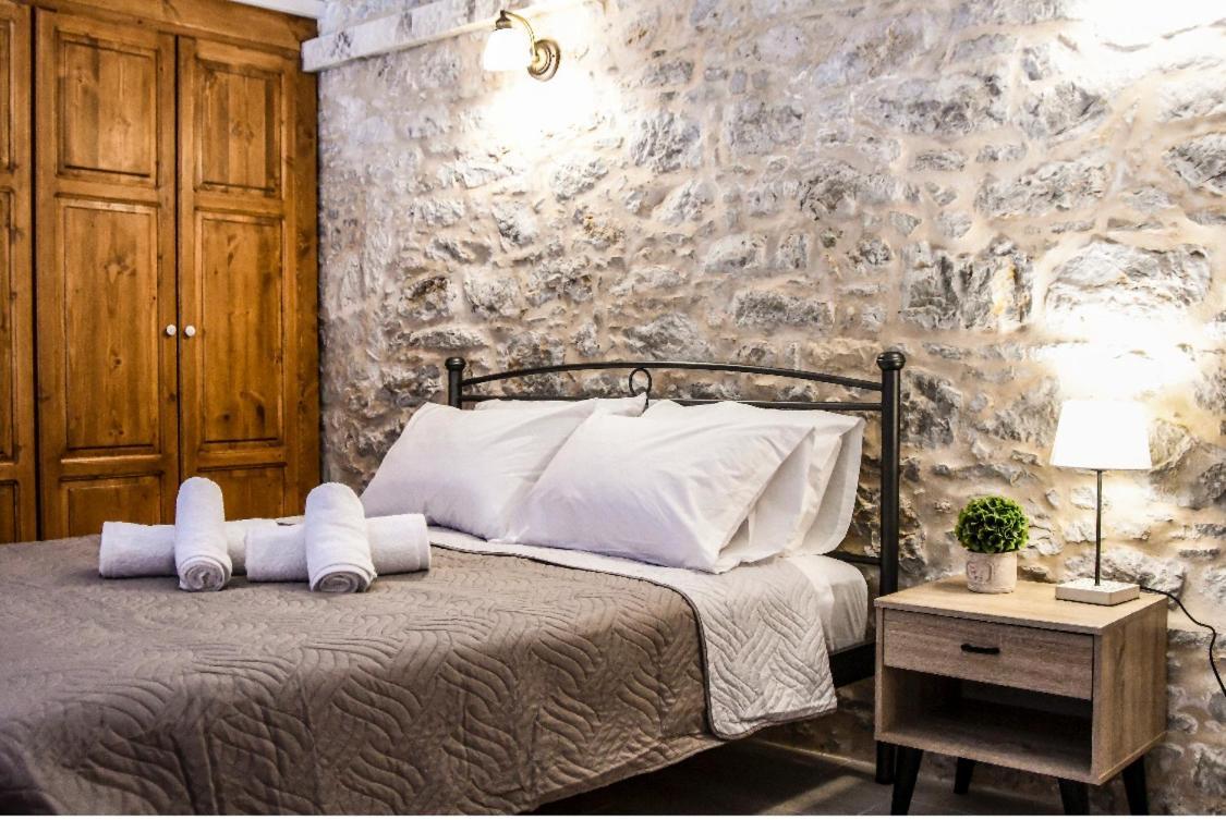 Stone Living Symi Central Apartments Simi Exterior foto