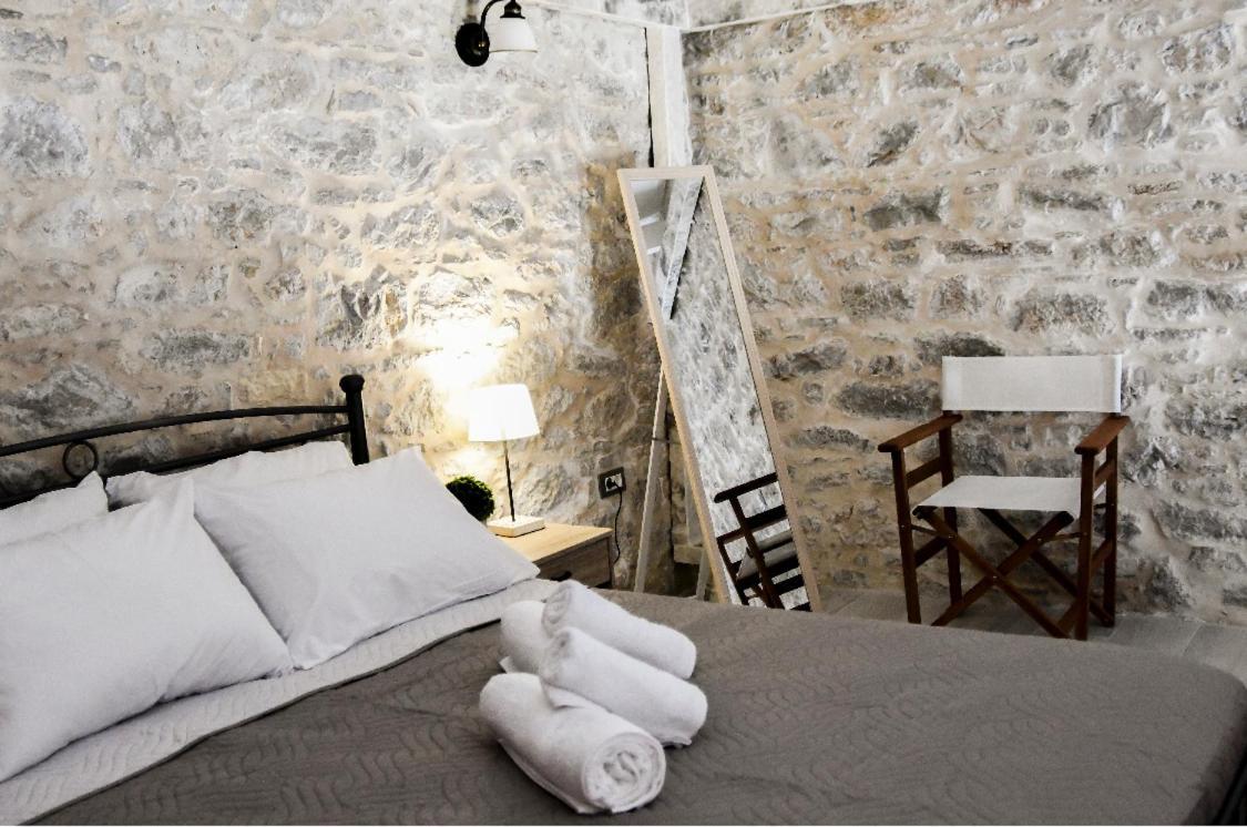 Stone Living Symi Central Apartments Simi Exterior foto